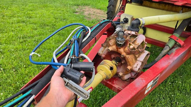Image of Hardi Commander 1200 equipment image 2