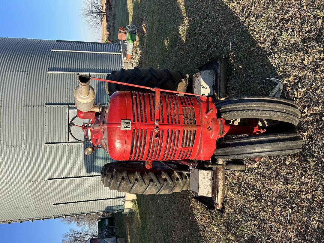 Image of Farmall Super M Image 1