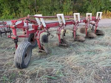 Main image International Harvester 710