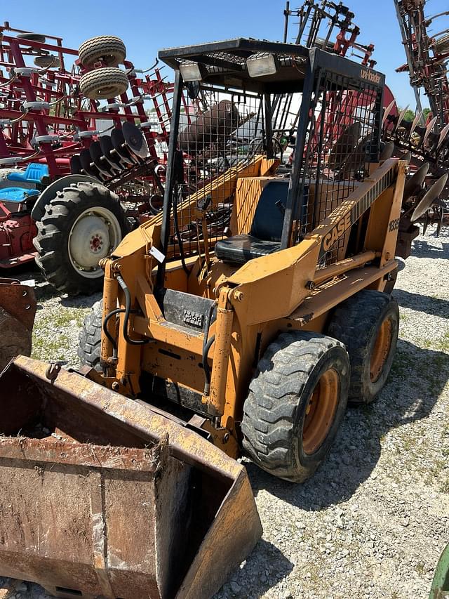 Image of Case 1835 equipment image 1