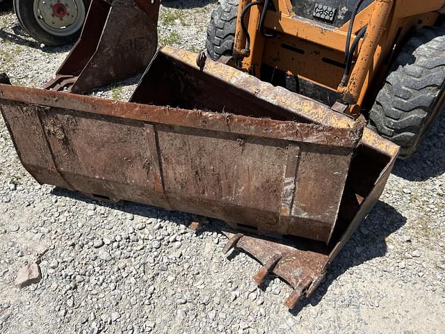 Image of Case 1835 equipment image 2