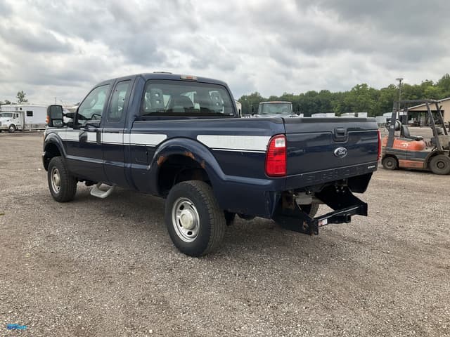 Image of Ford F-250 equipment image 2