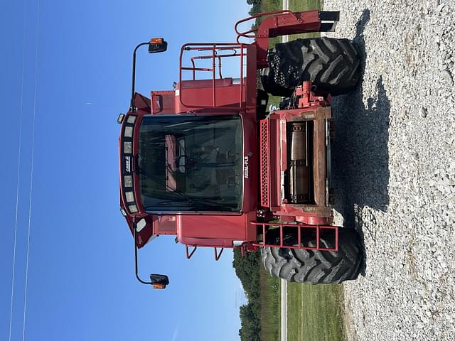 Image of Case IH 2388 equipment image 3