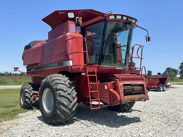 Image of Case IH 2388 equipment image 4