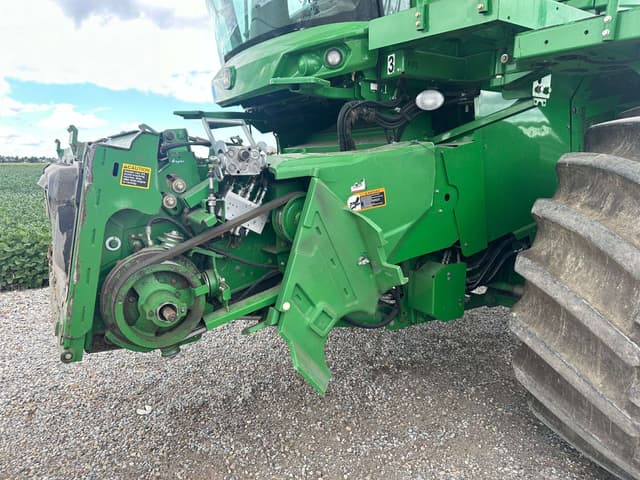 Image of John Deere S690 equipment image 3