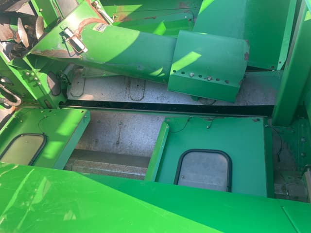 Image of John Deere 9670 STS equipment image 4