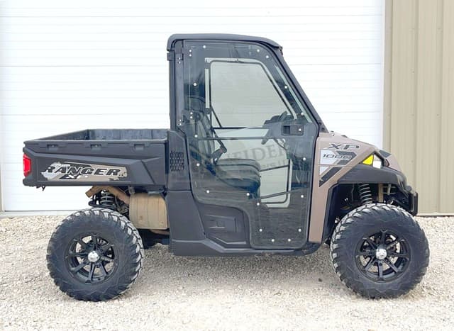 Image of Polaris Ranger XP 1000 equipment image 2