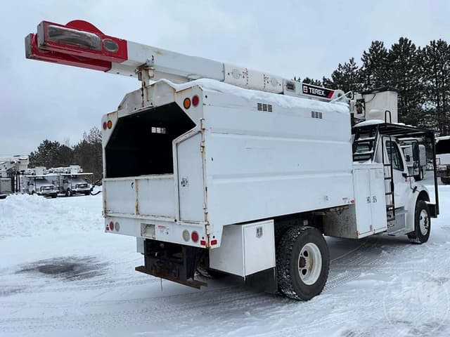 Image of Freightliner M2 equipment image 4