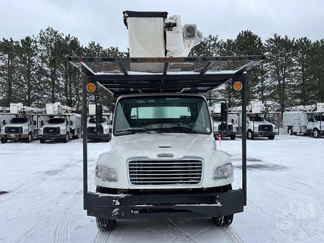 Image of Freightliner M2 equipment image 1