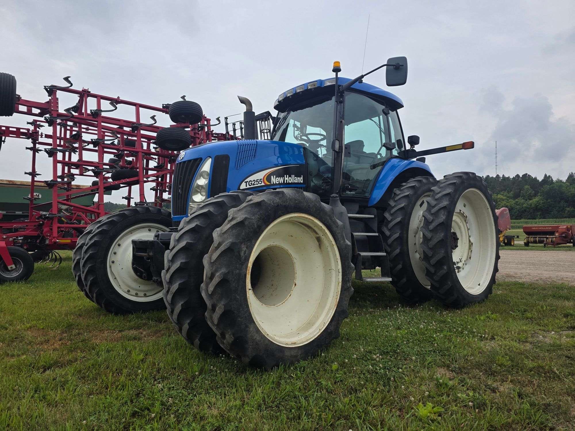 2006 New Holland TG255 Equipment Image0