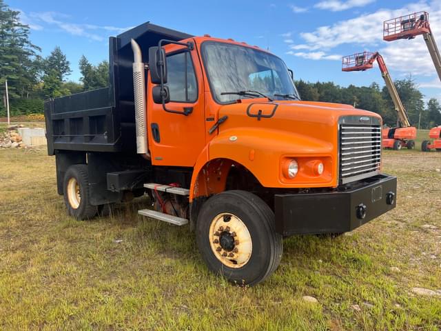 Image of Freightliner Business Class M2 equipment image 2