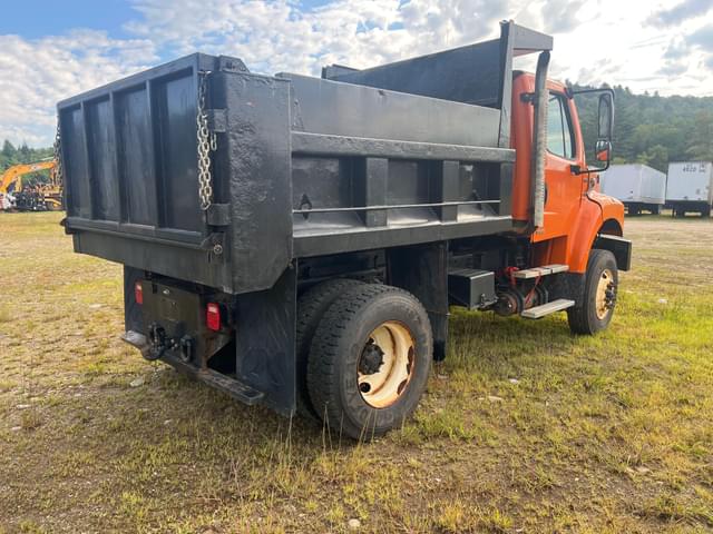 Image of Freightliner Business Class M2 equipment image 4