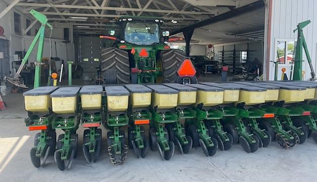 Image of John Deere 1780 Primary image