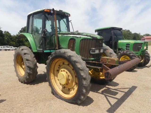 Image of John Deere 7420 equipment image 1