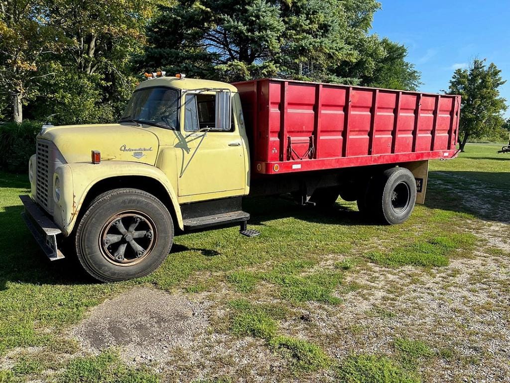 Main image International Loadstar 1600