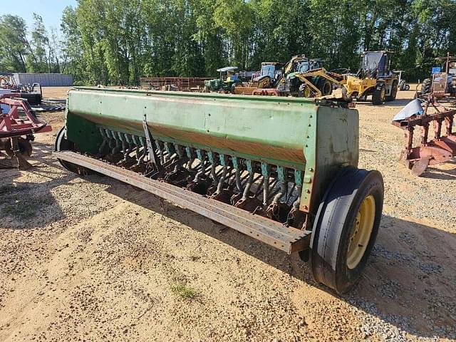 Image of John Deere 8000 equipment image 3