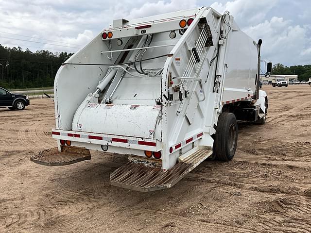 Image of Kenworth T3 equipment image 4