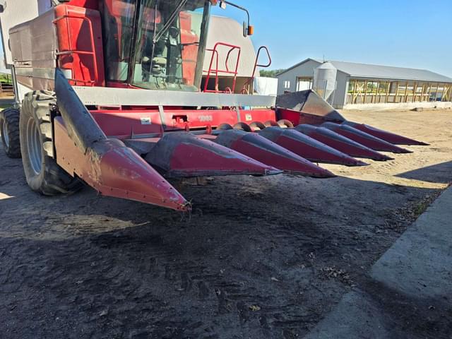 Image of Case IH 1063 equipment image 1