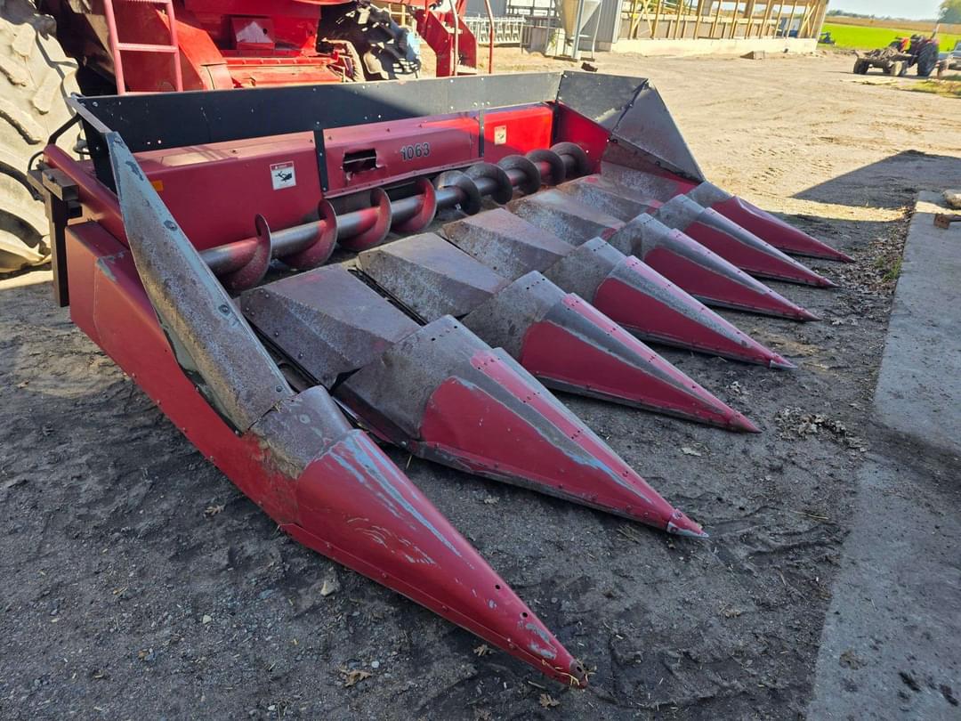 Image of Case IH 1063 Primary image