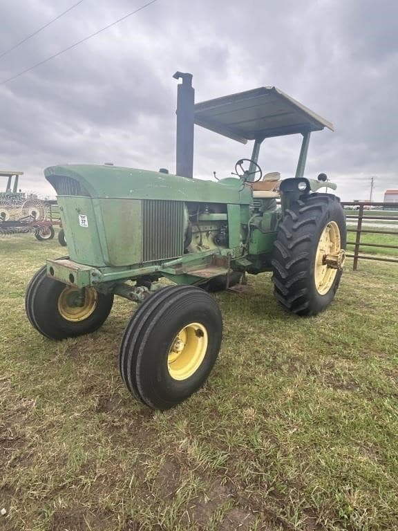 Image of John Deere 4320 Primary image