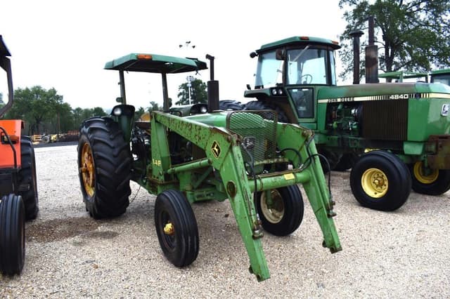 Image of John Deere 2440 equipment image 1