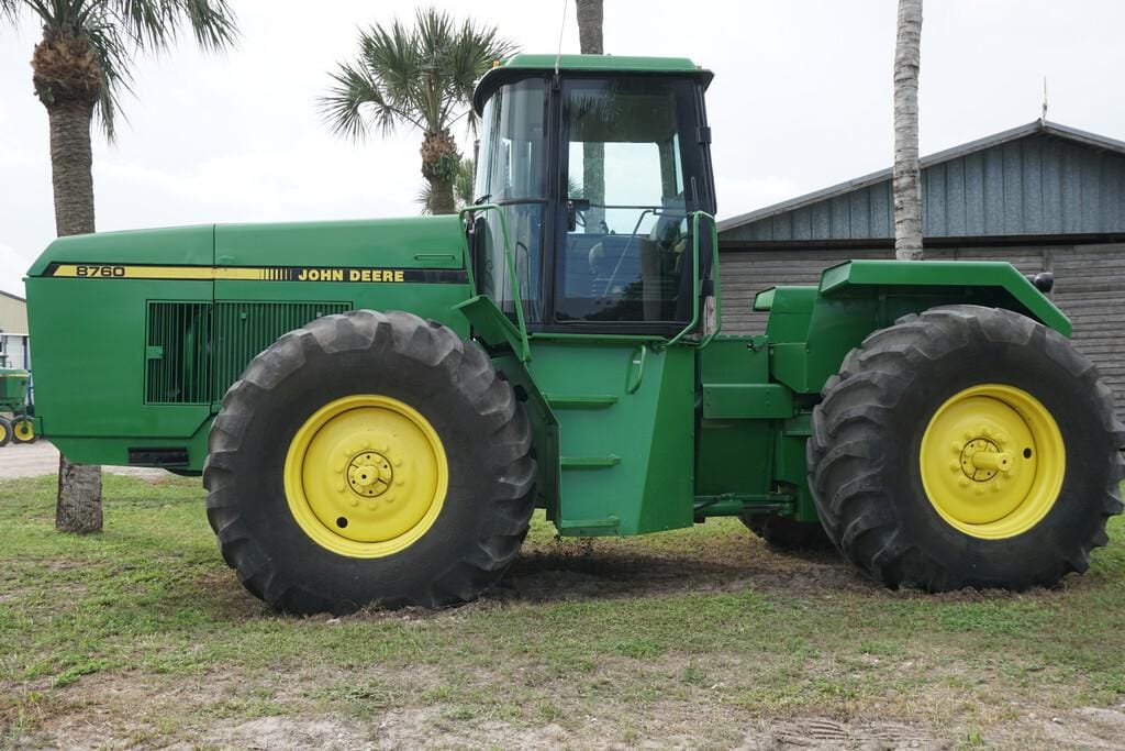 Main image John Deere 8760