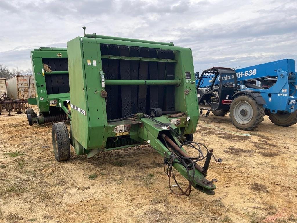 Main image John Deere 375