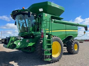 Main image John Deere S680