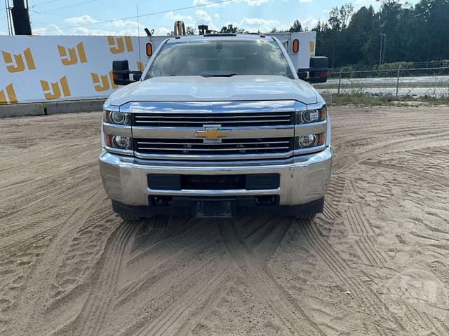 Image of Chevrolet 3500HD equipment image 1