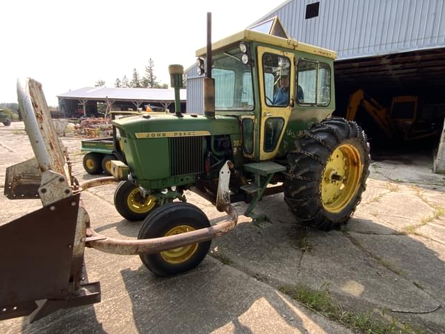 Image of John Deere 3020 equipment image 4