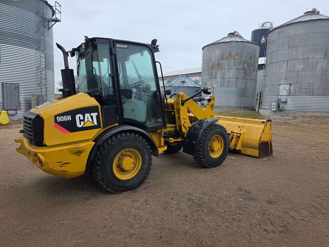 Image of Caterpillar 906H equipment image 4