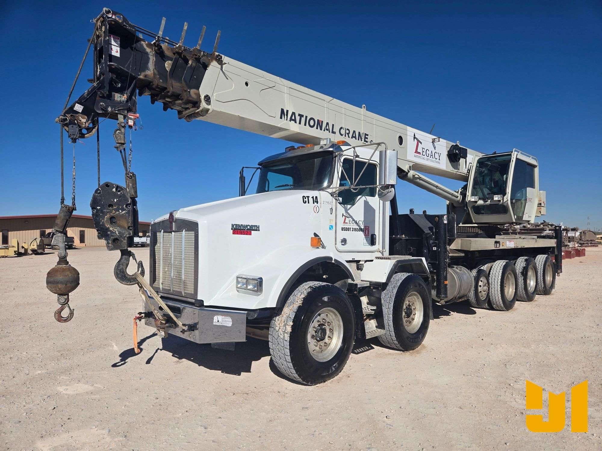 2019 Kenworth T8 Equipment Image0