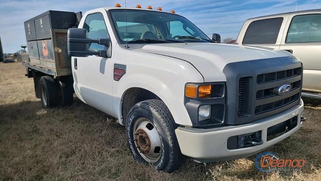 2008 Ford F-350 Equipment Image0