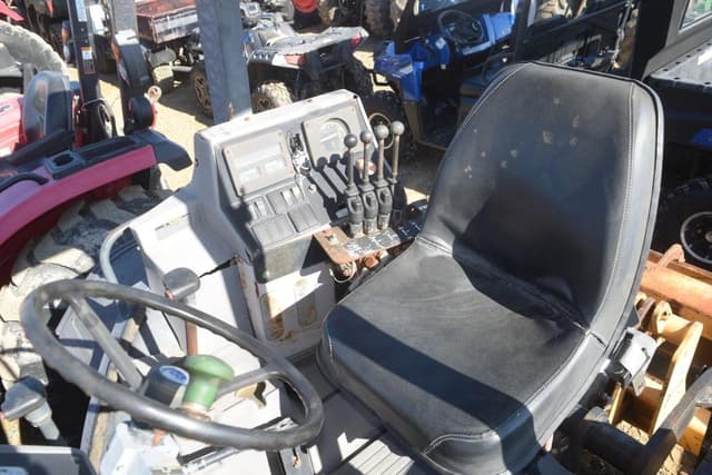 Image of Ford 455D equipment image 4