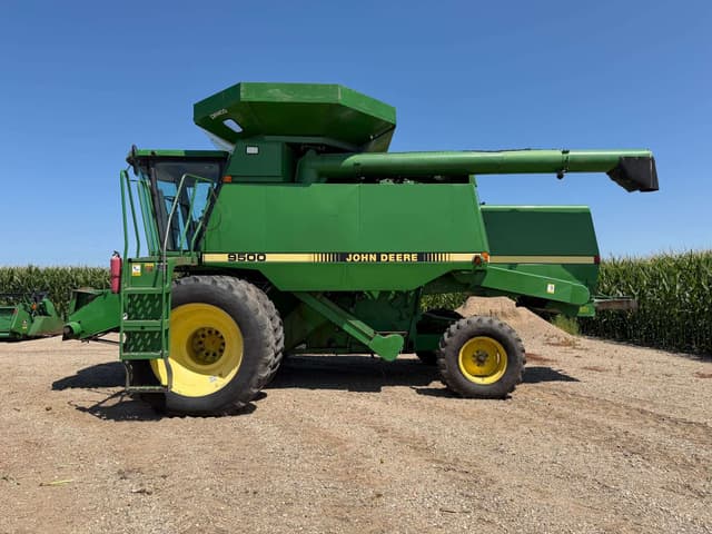 Image of John Deere 9500 equipment image 1