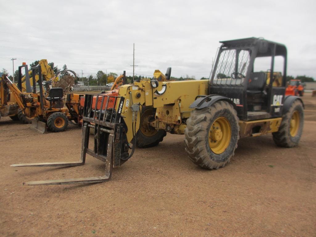 Main image Caterpillar TH83