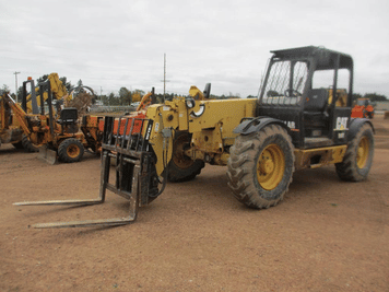 Main image Caterpillar TH83