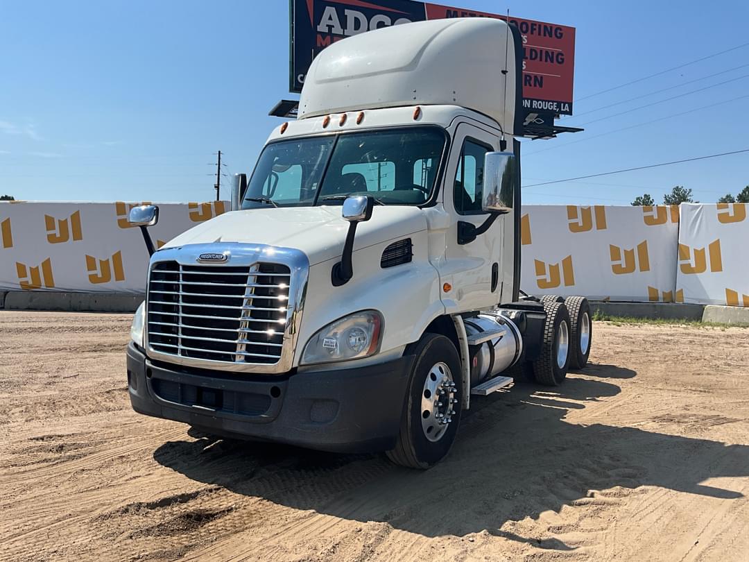 Image of Freightliner Cascadia Primary image