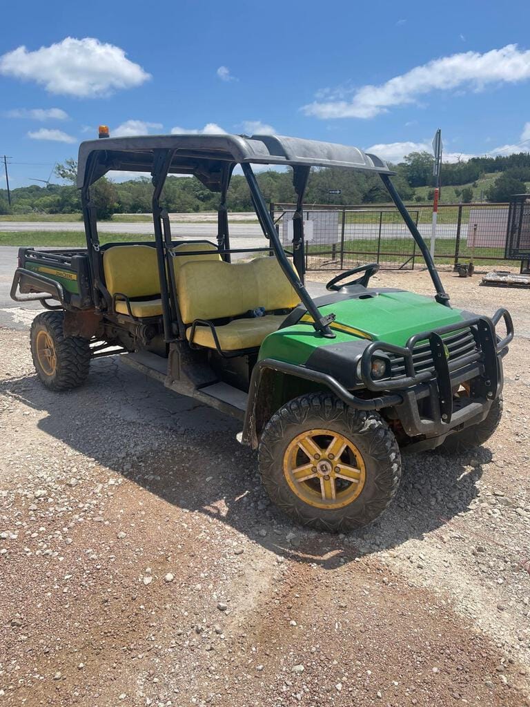 Main image John Deere Gator XUV 825i S4