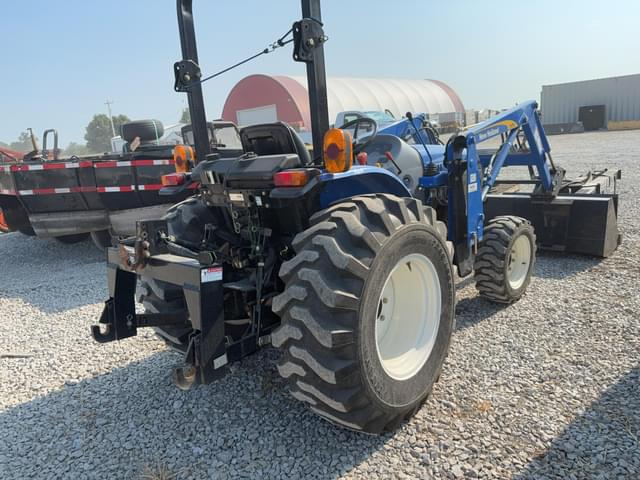 Image of New Holland Workmaster 40 equipment image 4