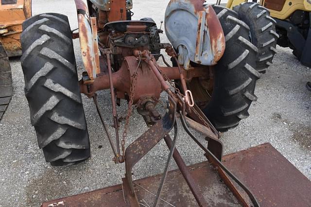 Image of Ford 800 equipment image 4