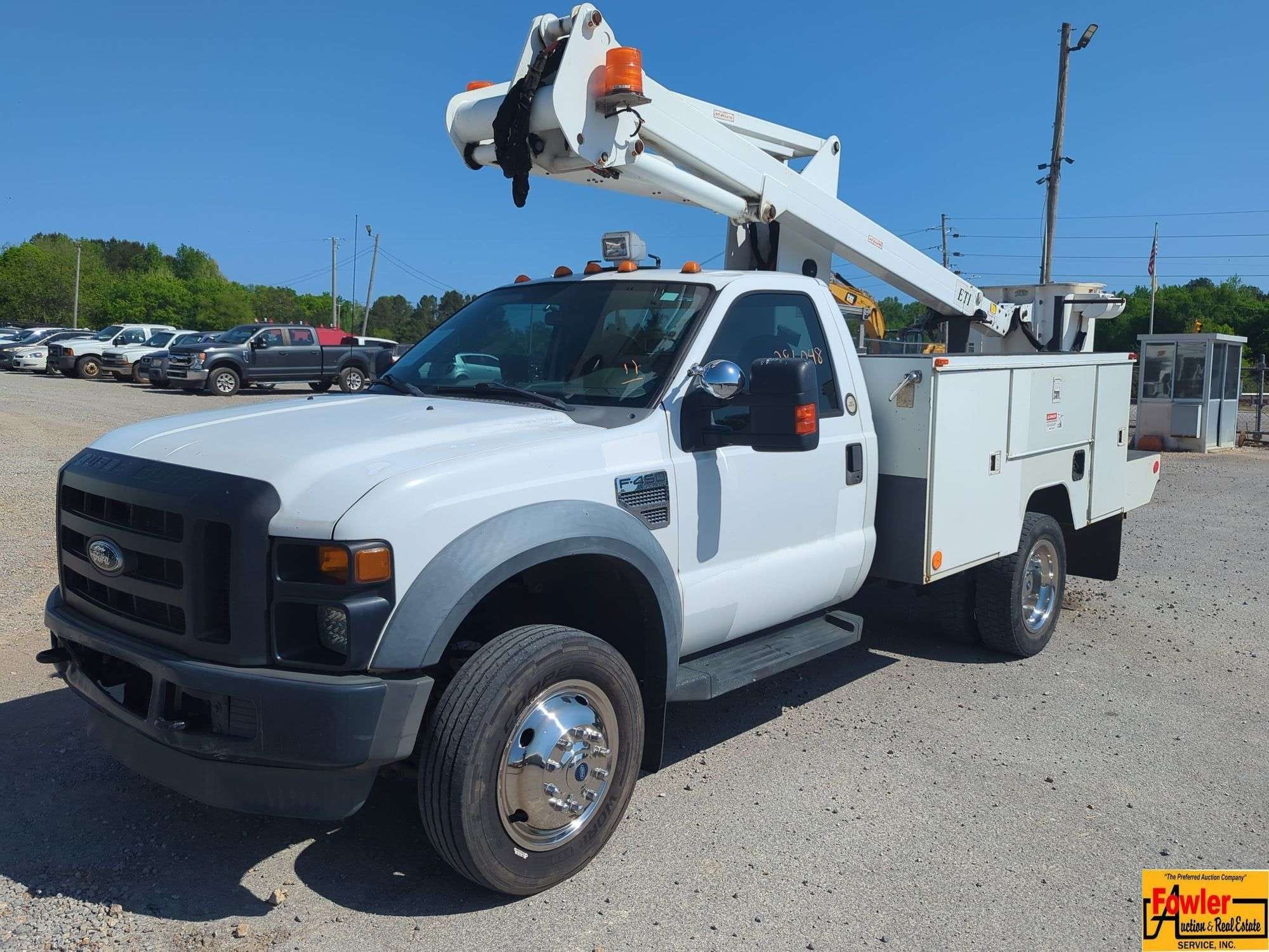 2008 Ford F-450 Equipment Image0