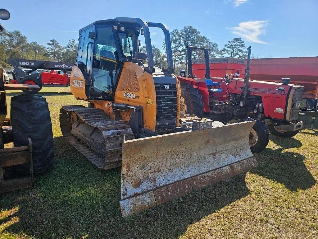 Image of Case 650M Primary image