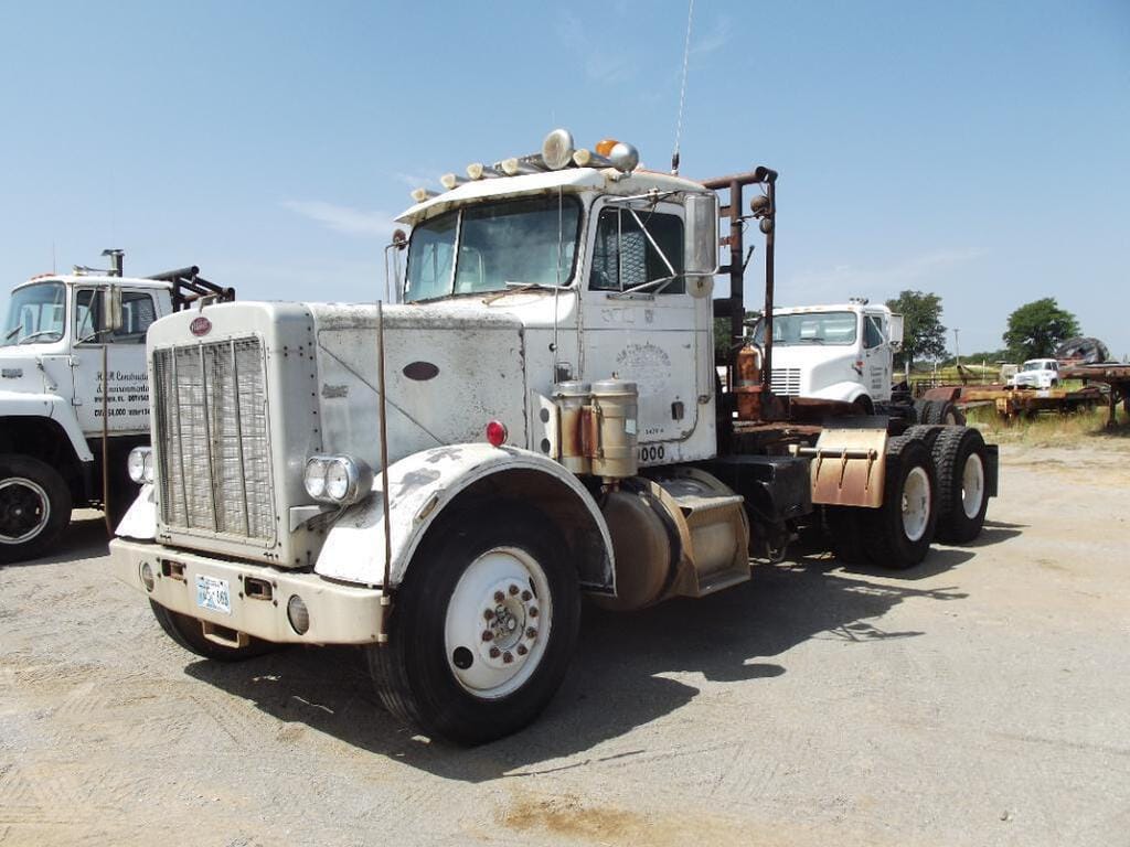 Main image Peterbilt 359