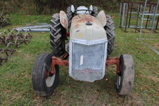 Image of Ford 9N equipment image 1