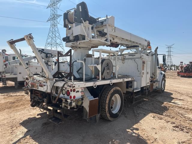 Image of Freightliner M2 equipment image 4