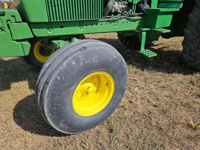 Image of John Deere 4430 equipment image 2