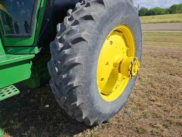 Image of John Deere 4430 equipment image 4