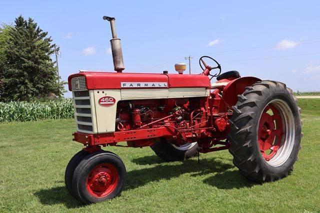 Image of Farmall 460 Primary image