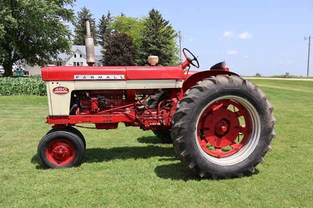 Image of Farmall 460 equipment image 2